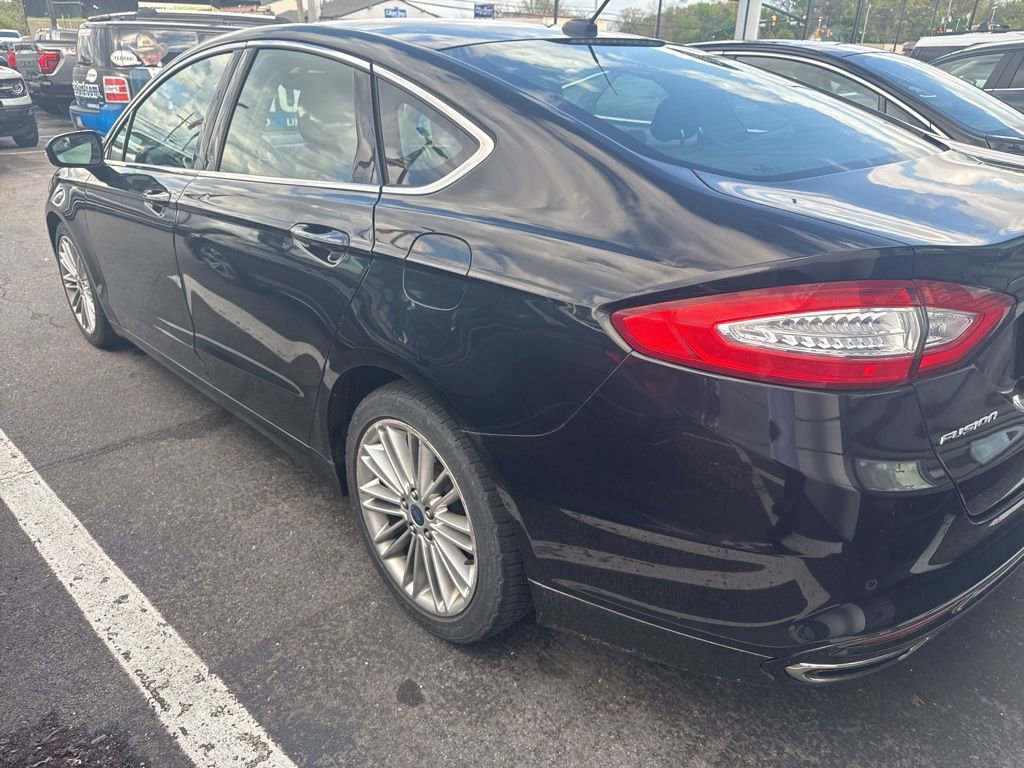 Used 2016 Ford Fusion SE w/ Equipment Group 202A AWD/4WD image 9