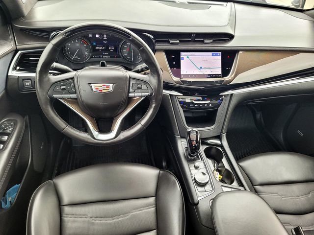 Used 2024 Cadillac XT6 Premium Luxury w/ Platinum Package AWD/4WD image 7