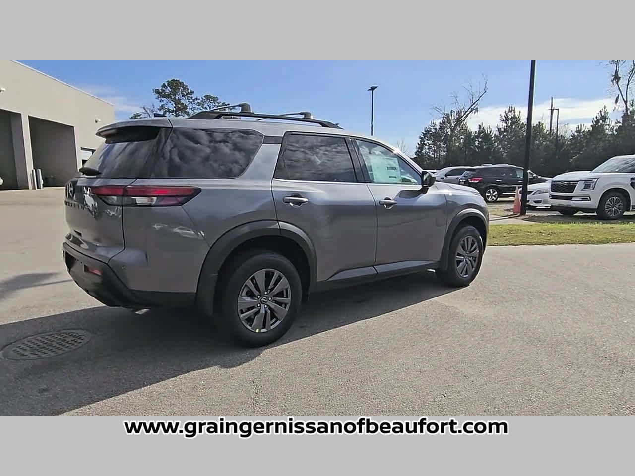 New 2026 Nissan Pathfinder SV FWD image 33