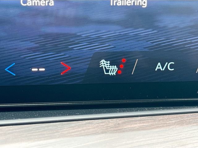 New 2026 Chevrolet Suburban LT image 22