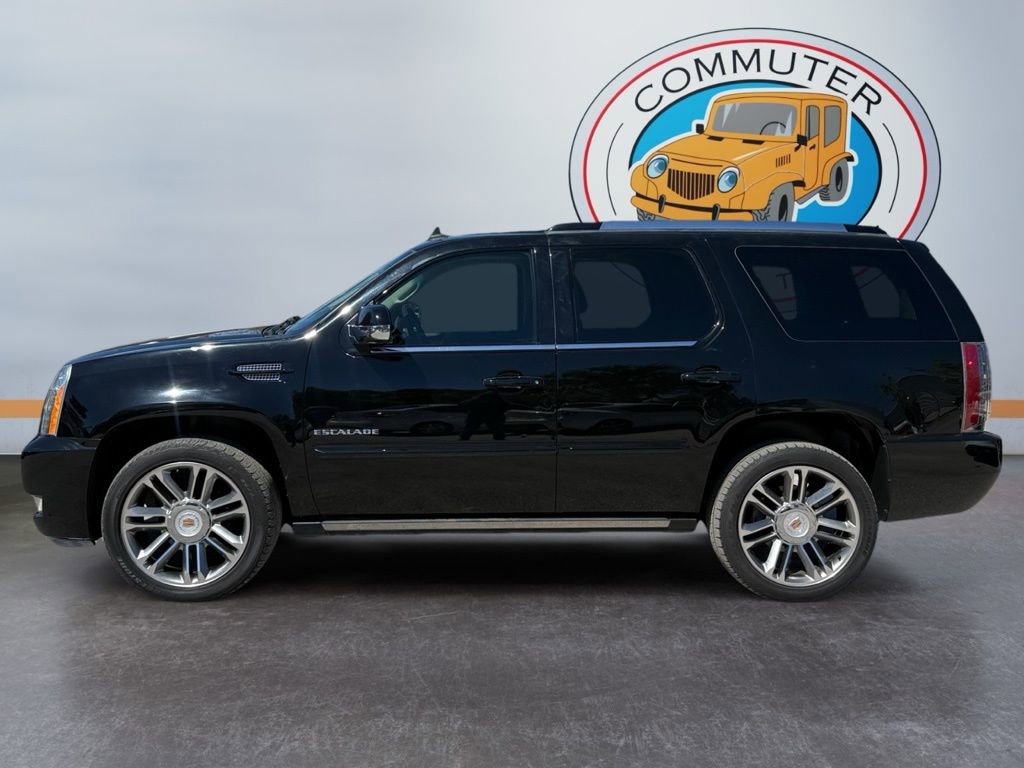 Used 2013 Cadillac Escalade Premium image 2