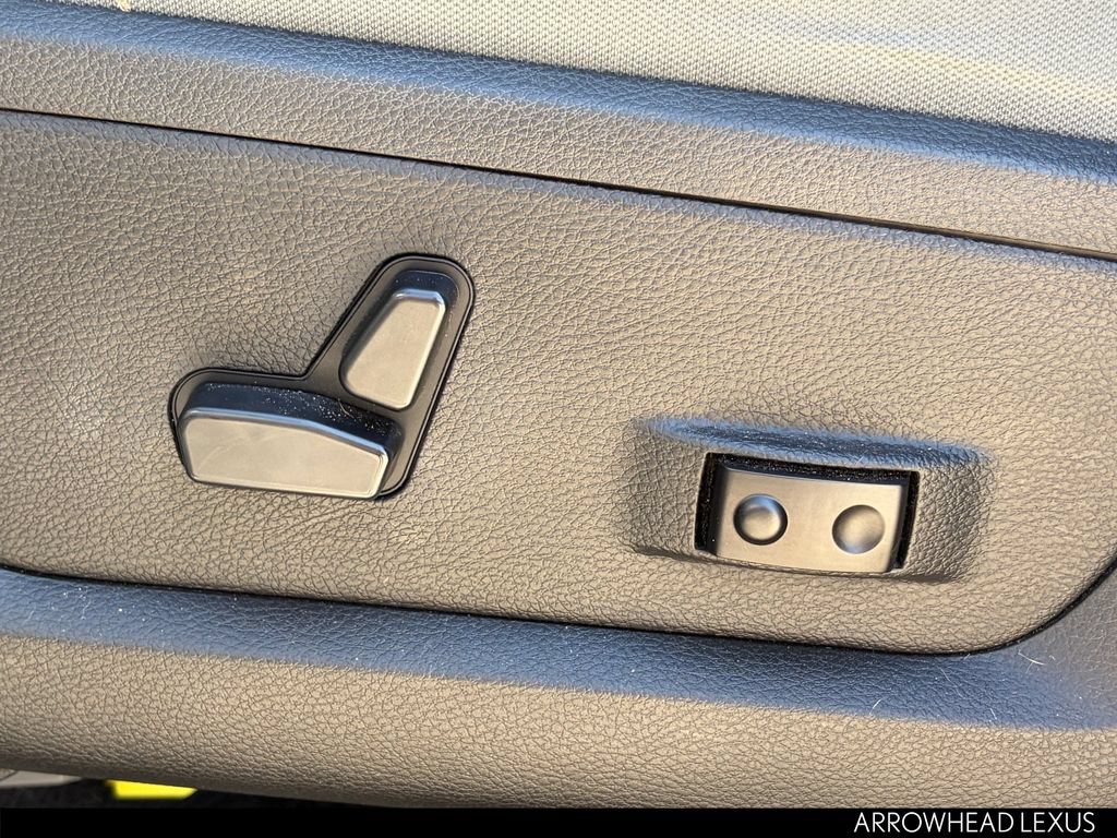 Used 2017 RAM 1500 Big Horn RWD image 17