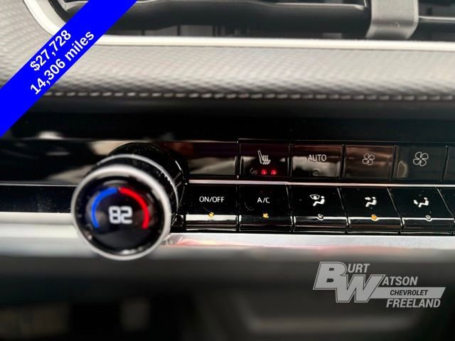 Used 2025 Chevrolet Equinox LT w/ Convenience Package II AWD/4WD image 19