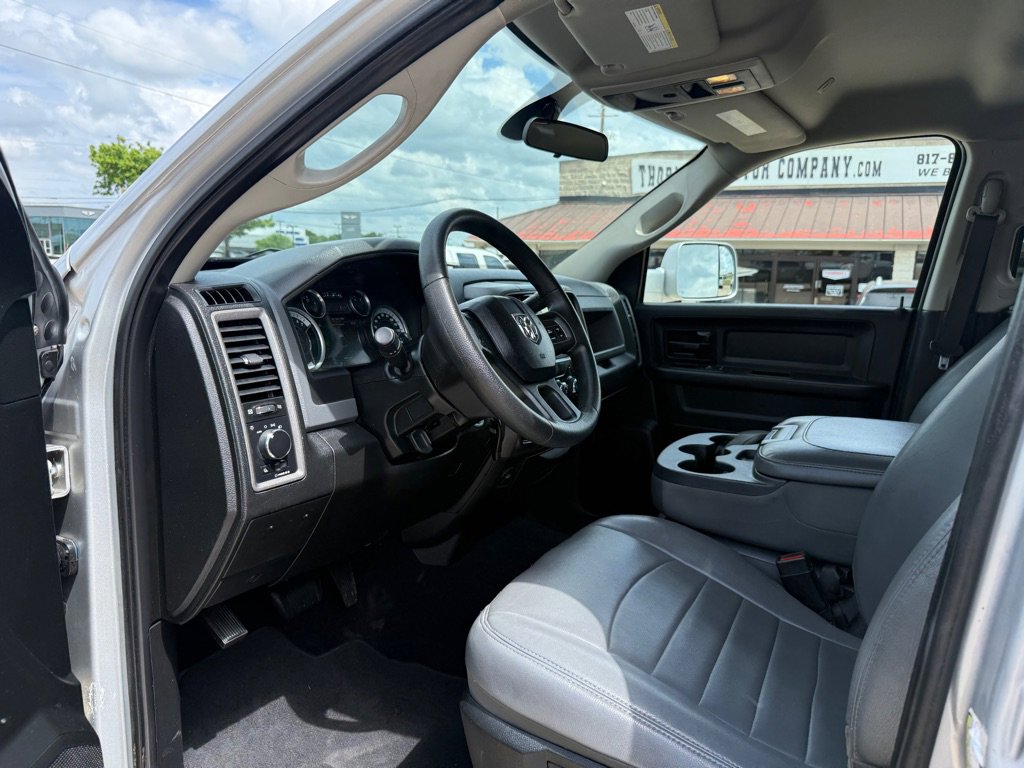 Used 2018 RAM 2500 Tradesman w/ Chrome Appearance Group image 17
