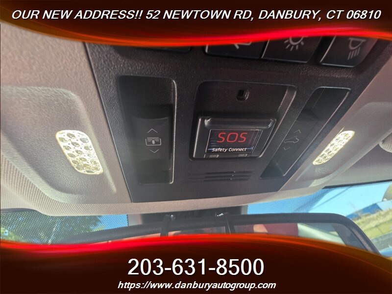 Used 2019 Toyota Camry XSE FWD image 13
