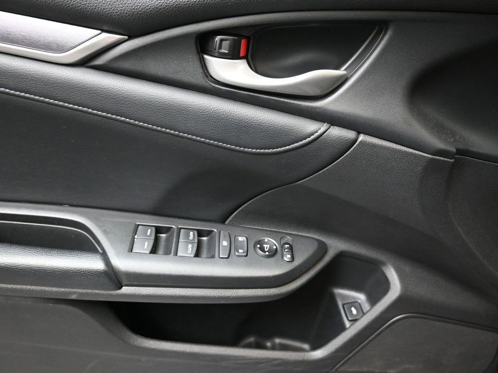 Used 2017 Honda Civic Touring image 21