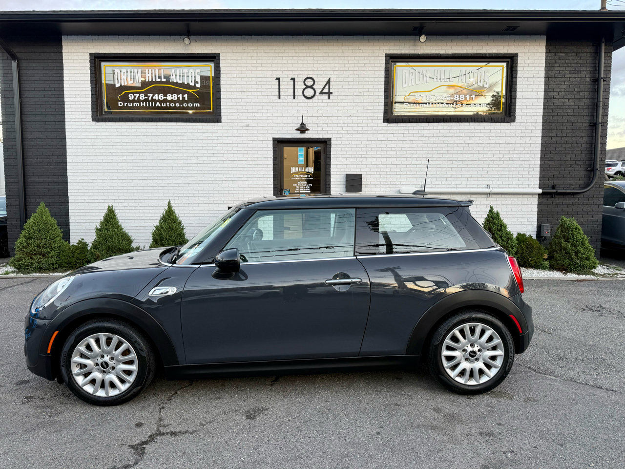 Used 2015 MINI Cooper S image 2