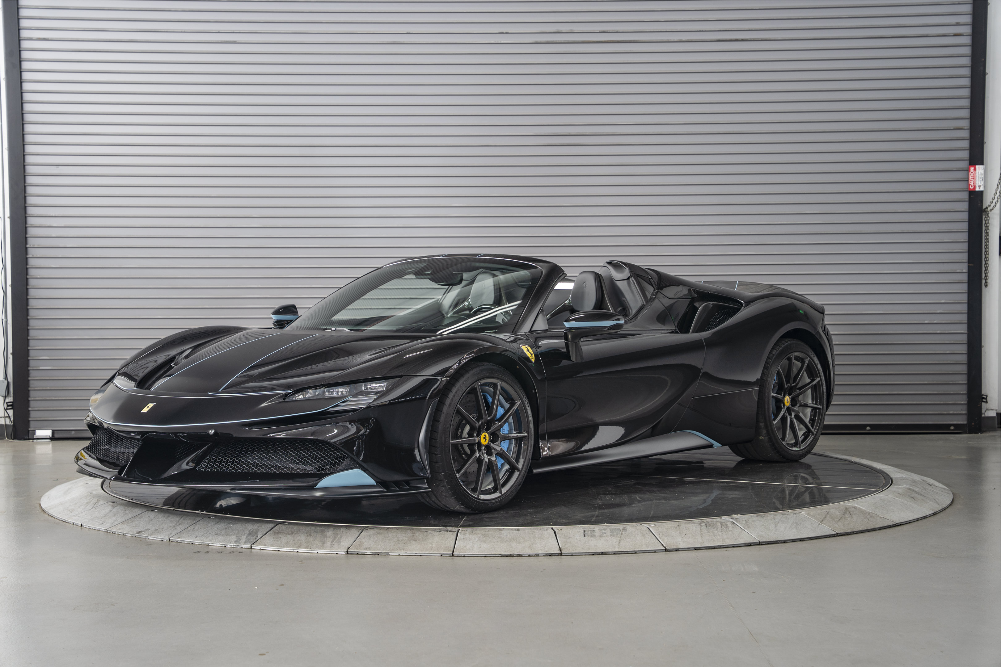 Certified 2025 Ferrari SF90 Spider AWD/4WD image 1
