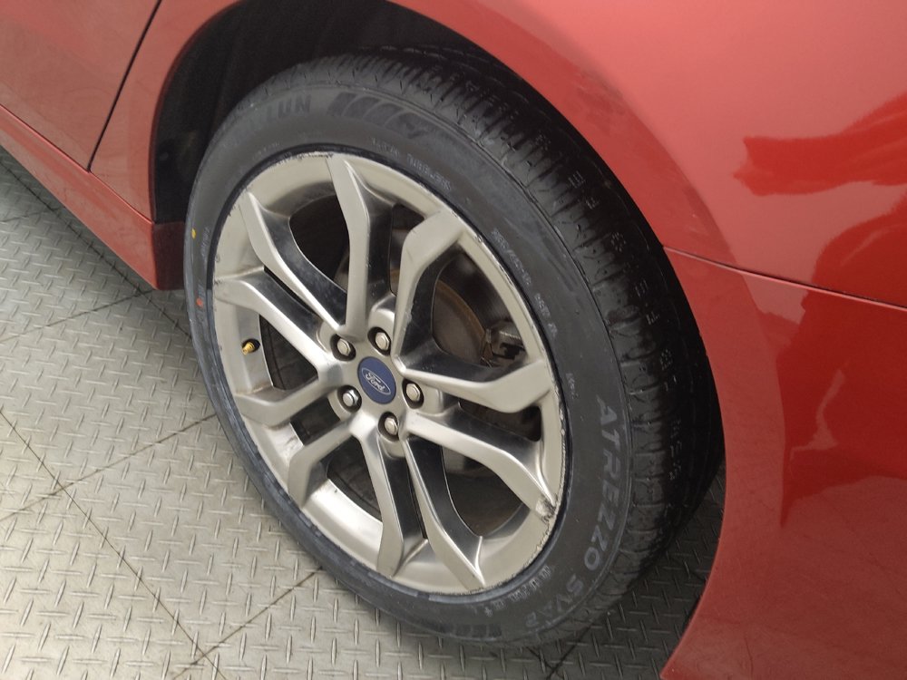 Used 2020 Ford Fusion SEL FWD image 31