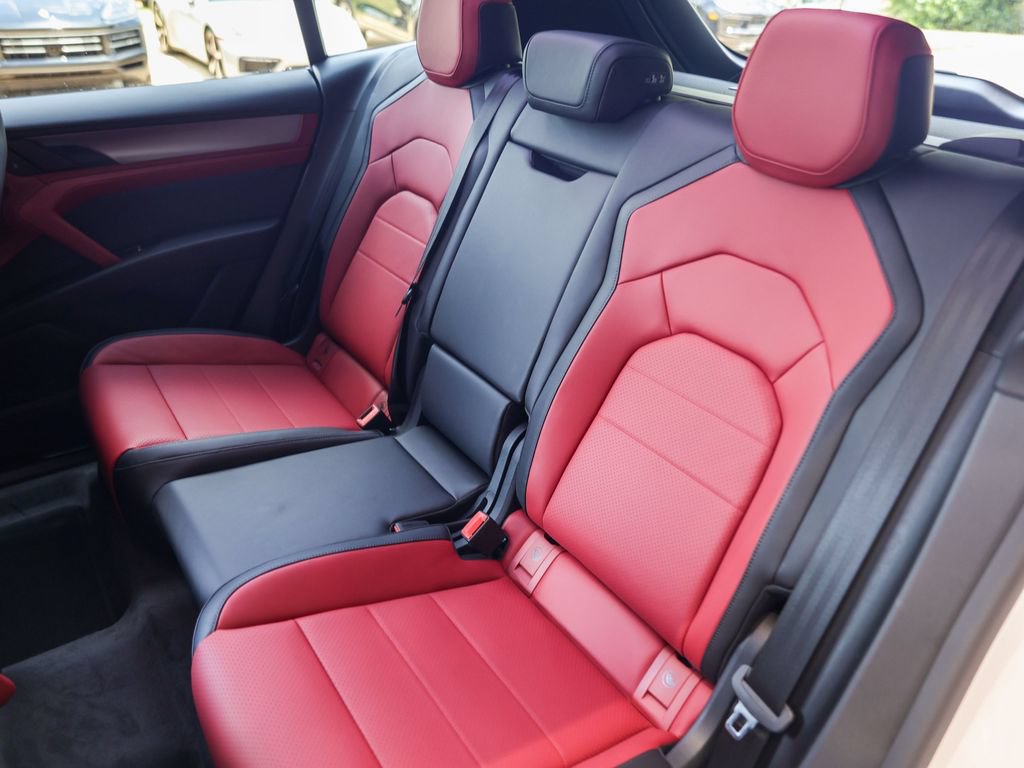 New 2026 Porsche Cayenne Electric AWD/4WD image 31