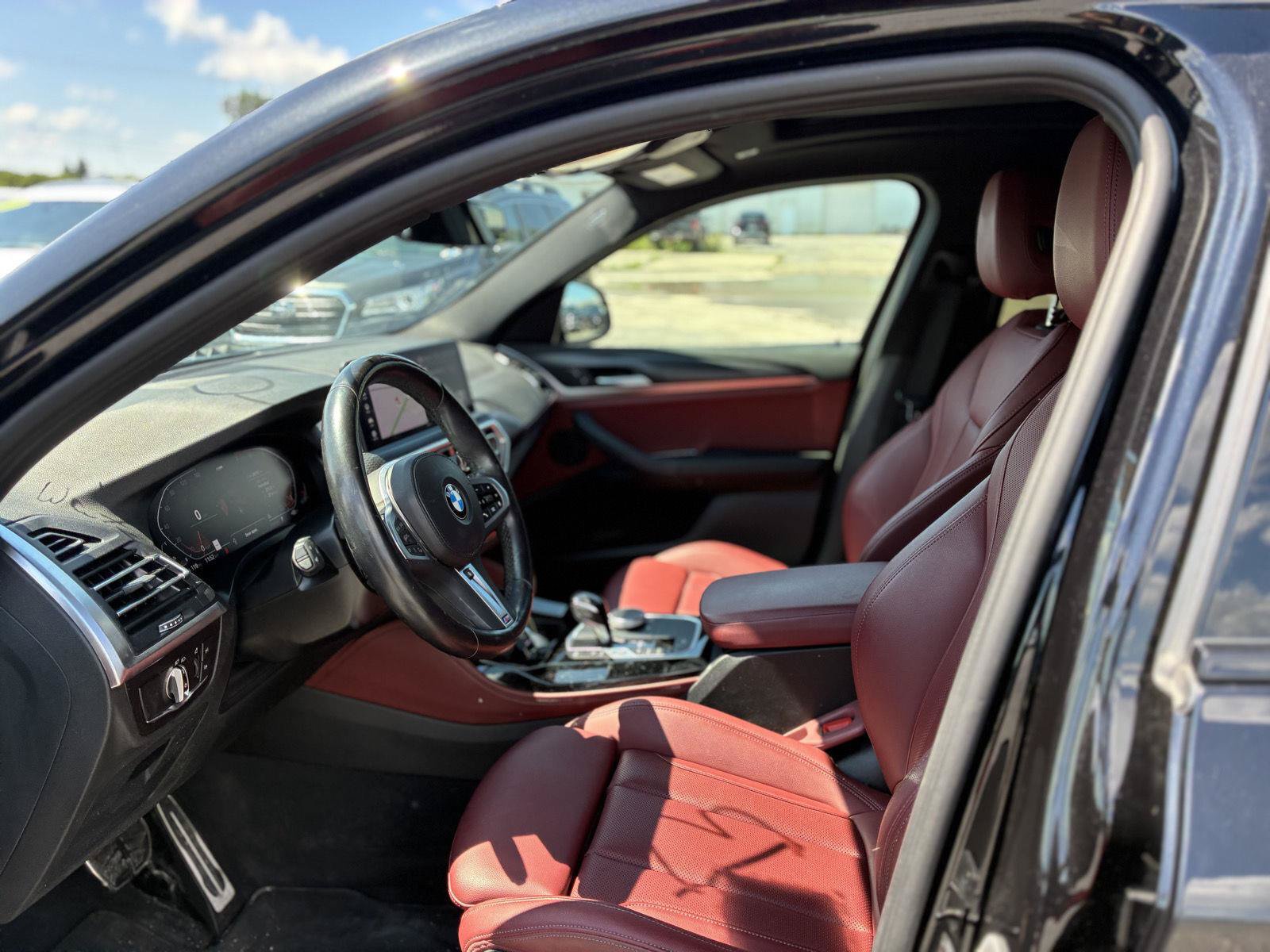 Used 2022 BMW X4 xDrive30i AWD/4WD image 17