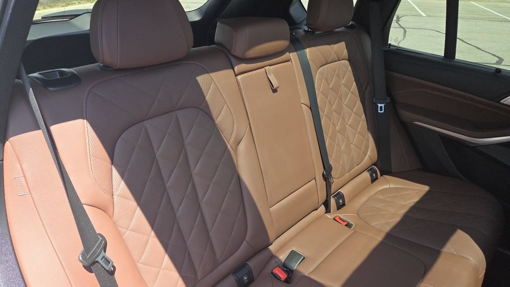 Used 2025 BMW X5 M60i AWD/4WD image 14