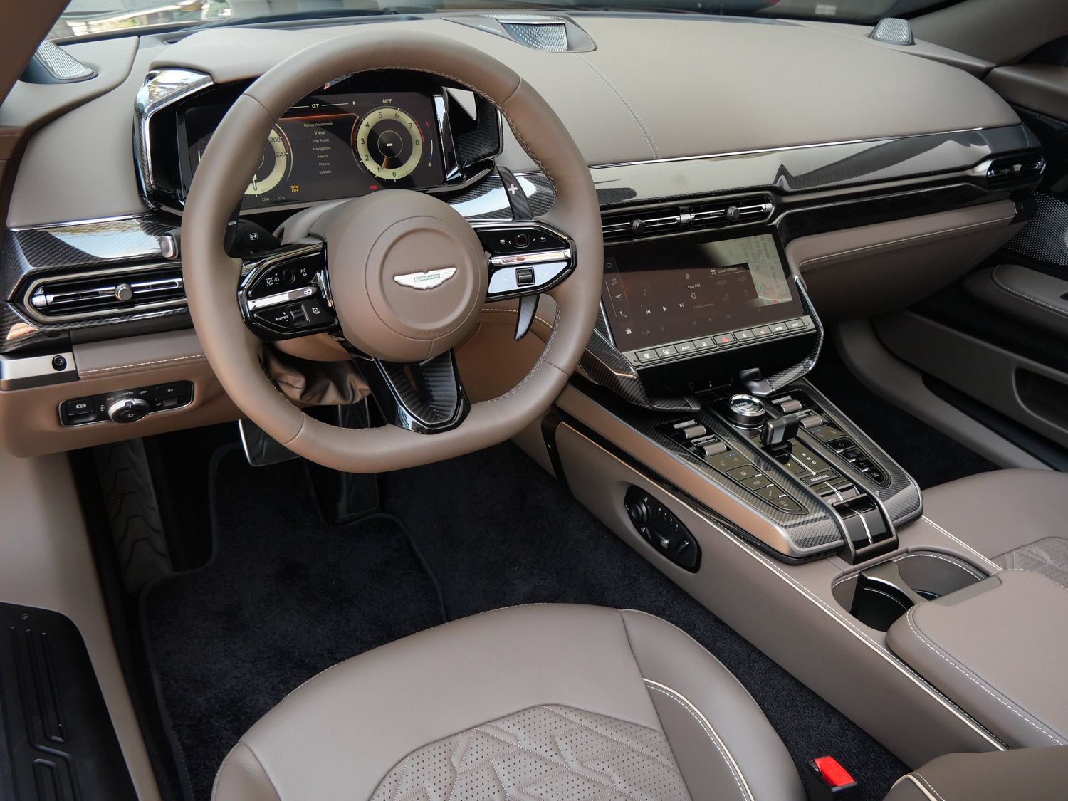 New 2026 Aston Martin Vanquish Convertible RWD image 3