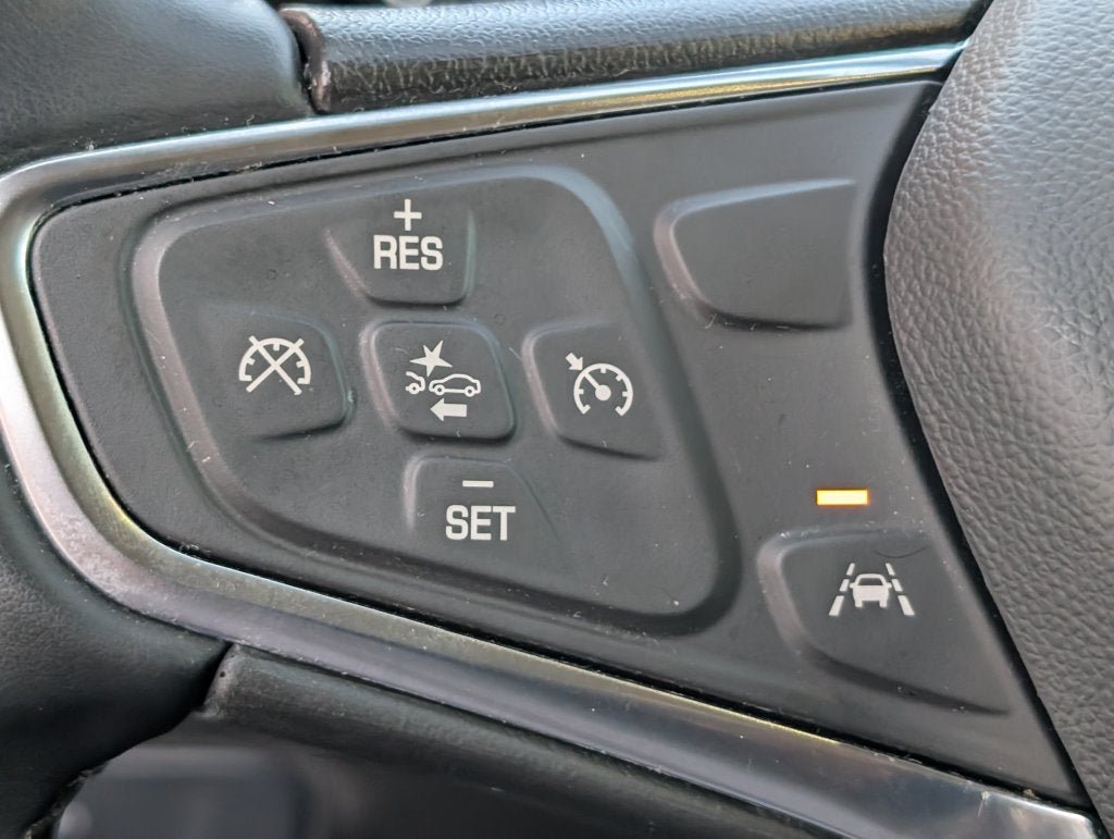 Used 2024 Chevrolet Equinox LT AWD/4WD image 17