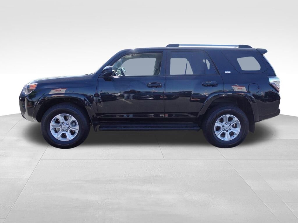 Certified 2024 Toyota 4Runner SR5 image 7