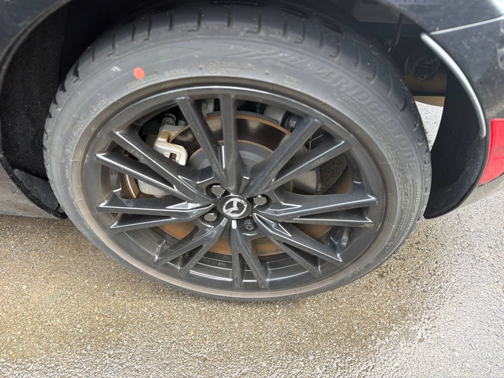 Used 2024 MAZDA MX-5 Miata Club RWD image 35