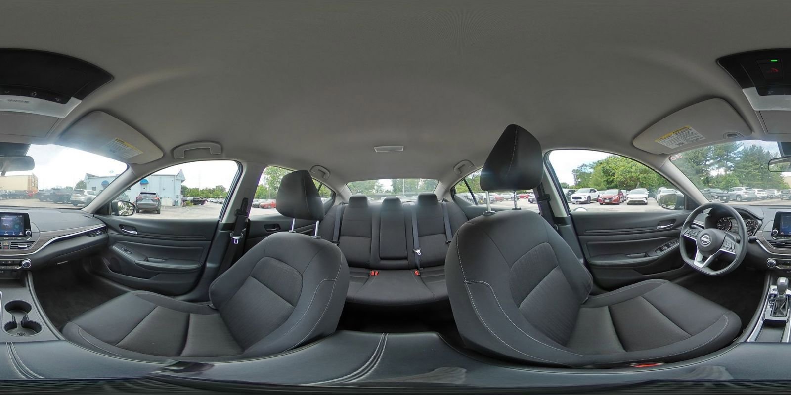 Used 2025 Nissan Altima 2.5 SV FWD image 42