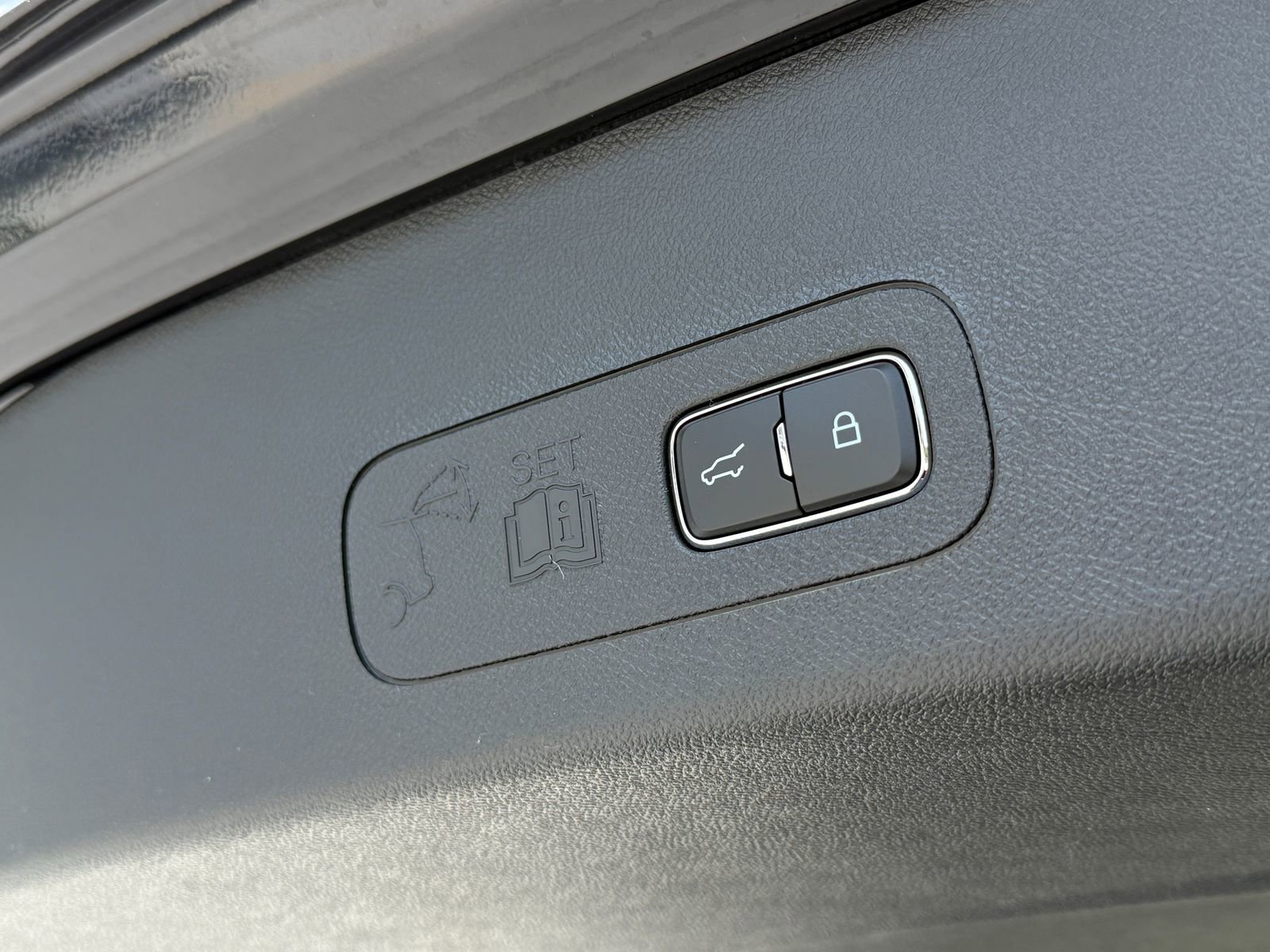 New 2026 Lincoln Aviator AWD image 19