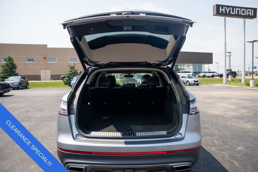 Used 2021 Lincoln Nautilus Reserve w/ Class II Trailer Tow Package image 10