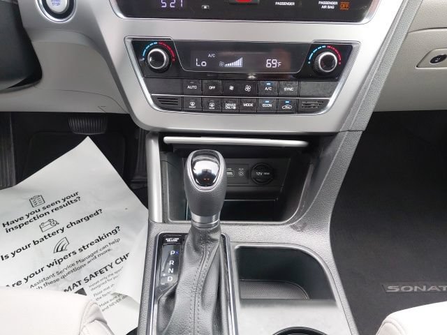 Used 2016 Hyundai Sonata SE FWD image 13