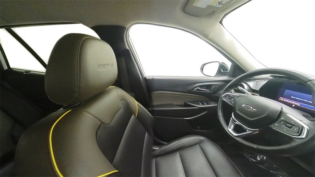 Used 2024 Chevrolet Trax ACTIV w/ Driver Confidence Package image 34