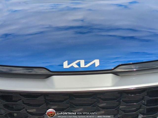 Certified 2025 Kia Sportage EX image 9