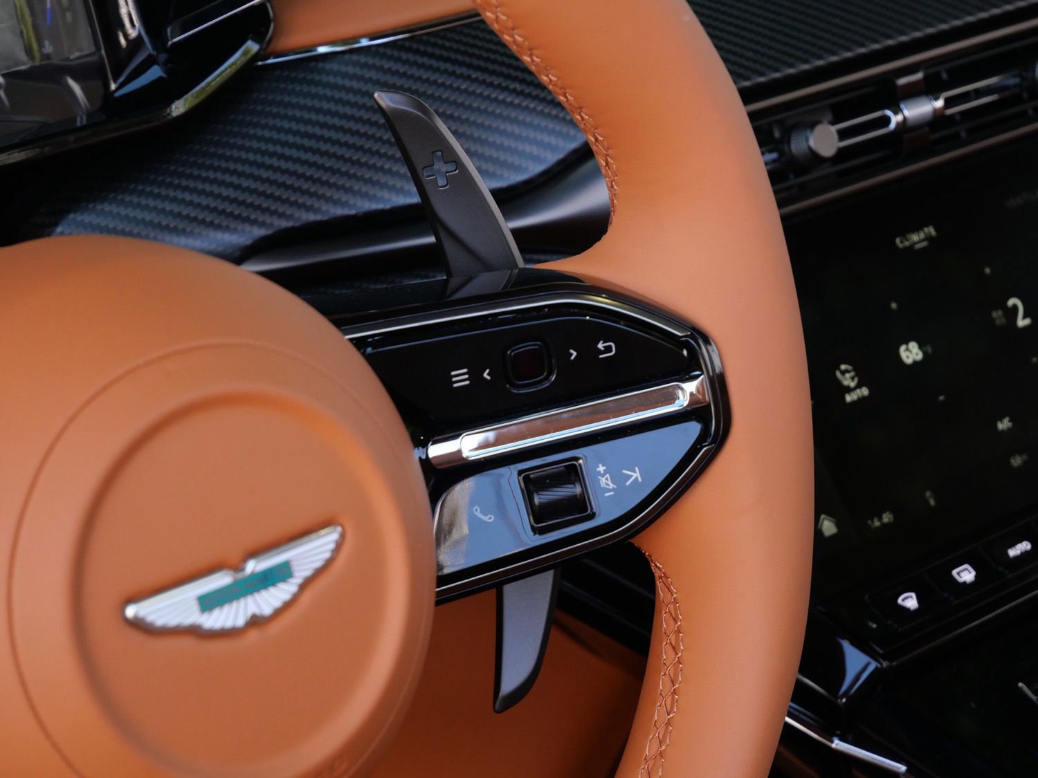 New 2026 Aston Martin V8 Vantage S RWD image 21