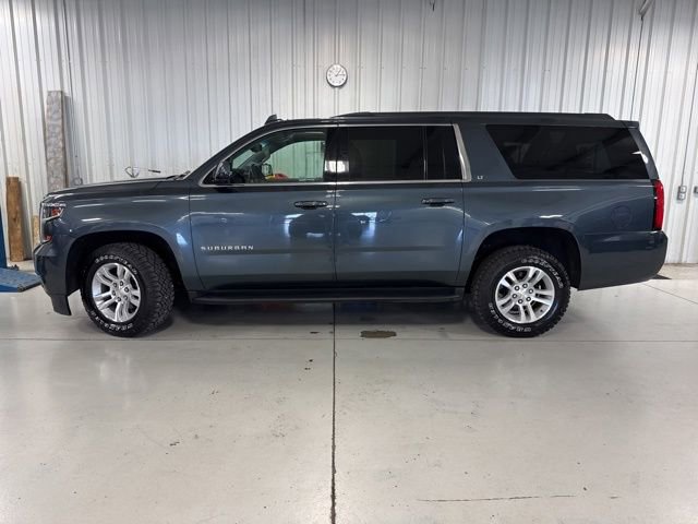 Used 2019 Chevrolet Suburban LT image 3
