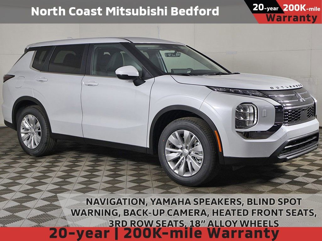 New 2026 Mitsubishi Outlander ES AWD/4WD image 1