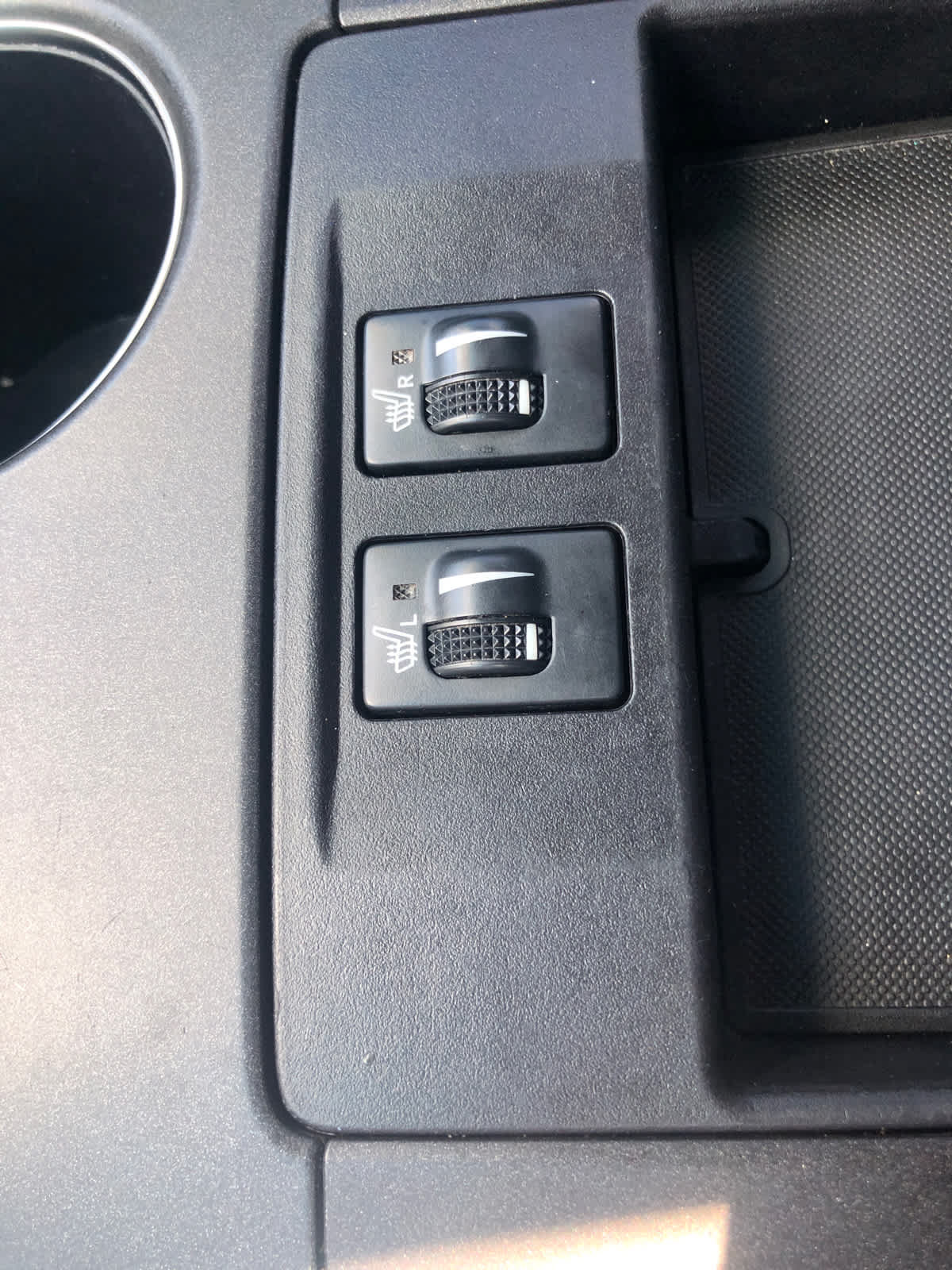 Used 2017 Toyota Camry XLE FWD image 17