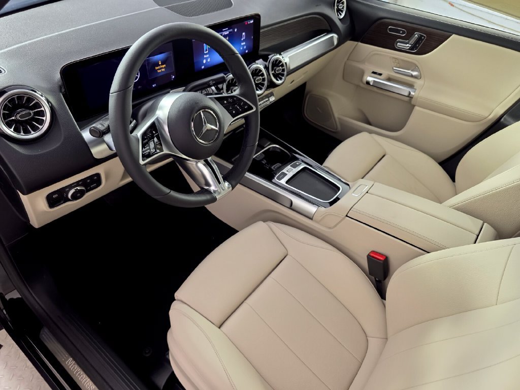 New 2026 Mercedes-Benz GLB 250 image 7