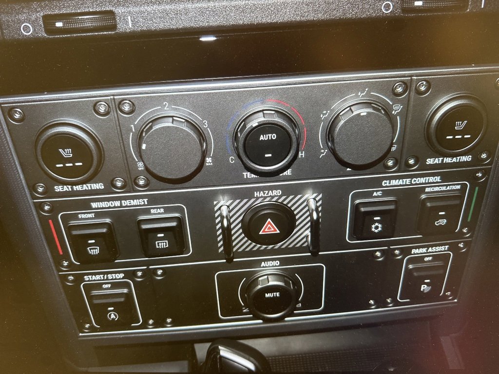 Used 2024 INEOS Grenadier Fieldmaster Edition image 12