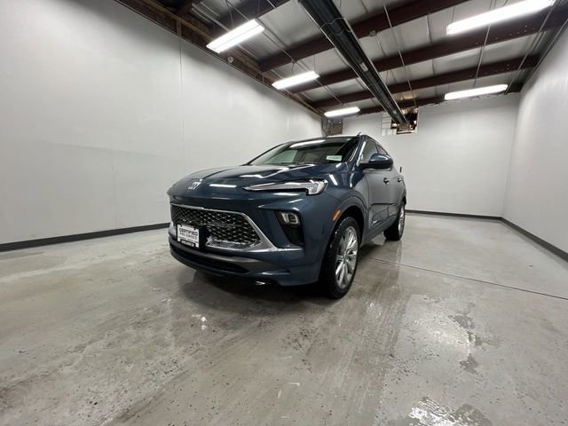 Certified 2024 Buick Encore GX Avenir w/ Avenir Convenience Package image 4
