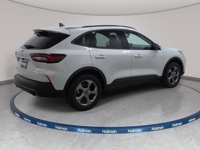 Certified 2025 Ford Escape ST-Line Select AWD/4WD image 5