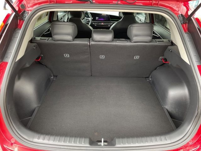 Certified 2023 Kia Niro EX image 32
