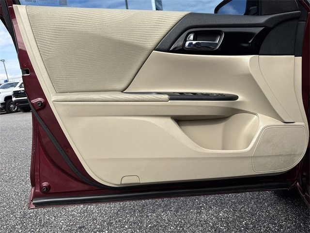 Used 2017 Honda Accord LX image 28