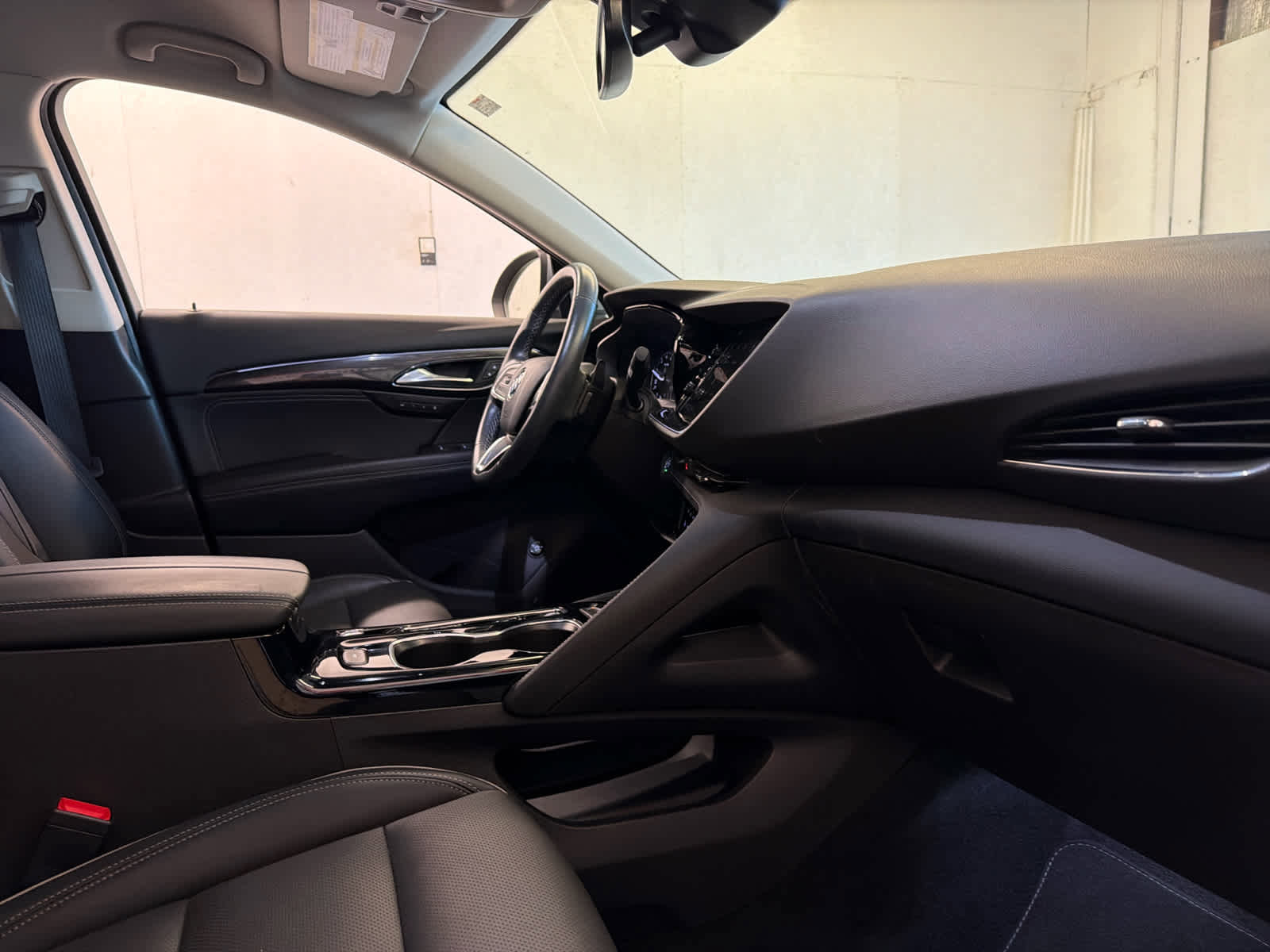 Used 2023 Buick Envision Essence image 27