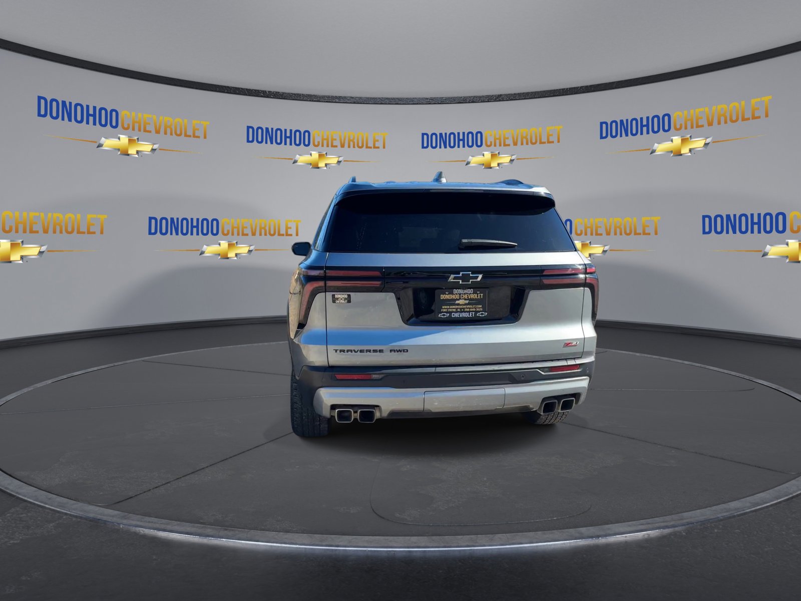Used 2024 Chevrolet Traverse Z71 image 10