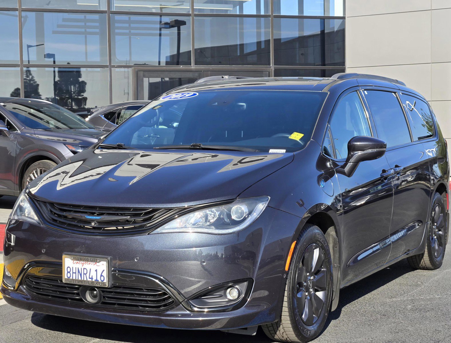 Used 2019 Chrysler Pacifica Limited w/ Advanced Safetytec Group image 8
