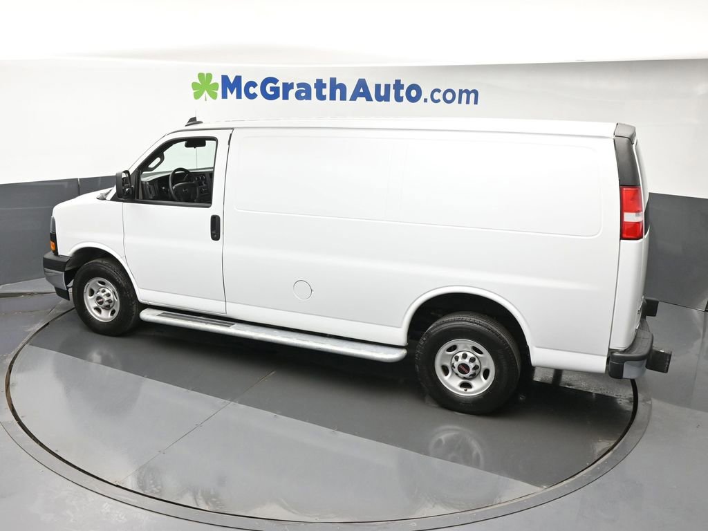Used 2024 GMC Savana 2500 w/ Driver Convenience Package image 15