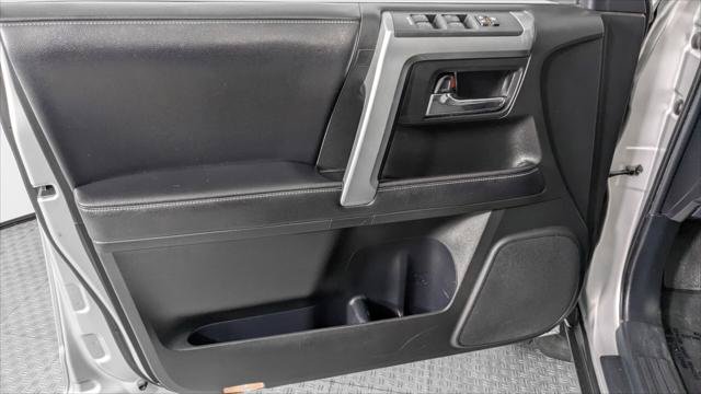 Used 2018 Toyota 4Runner SR5 RWD image 10