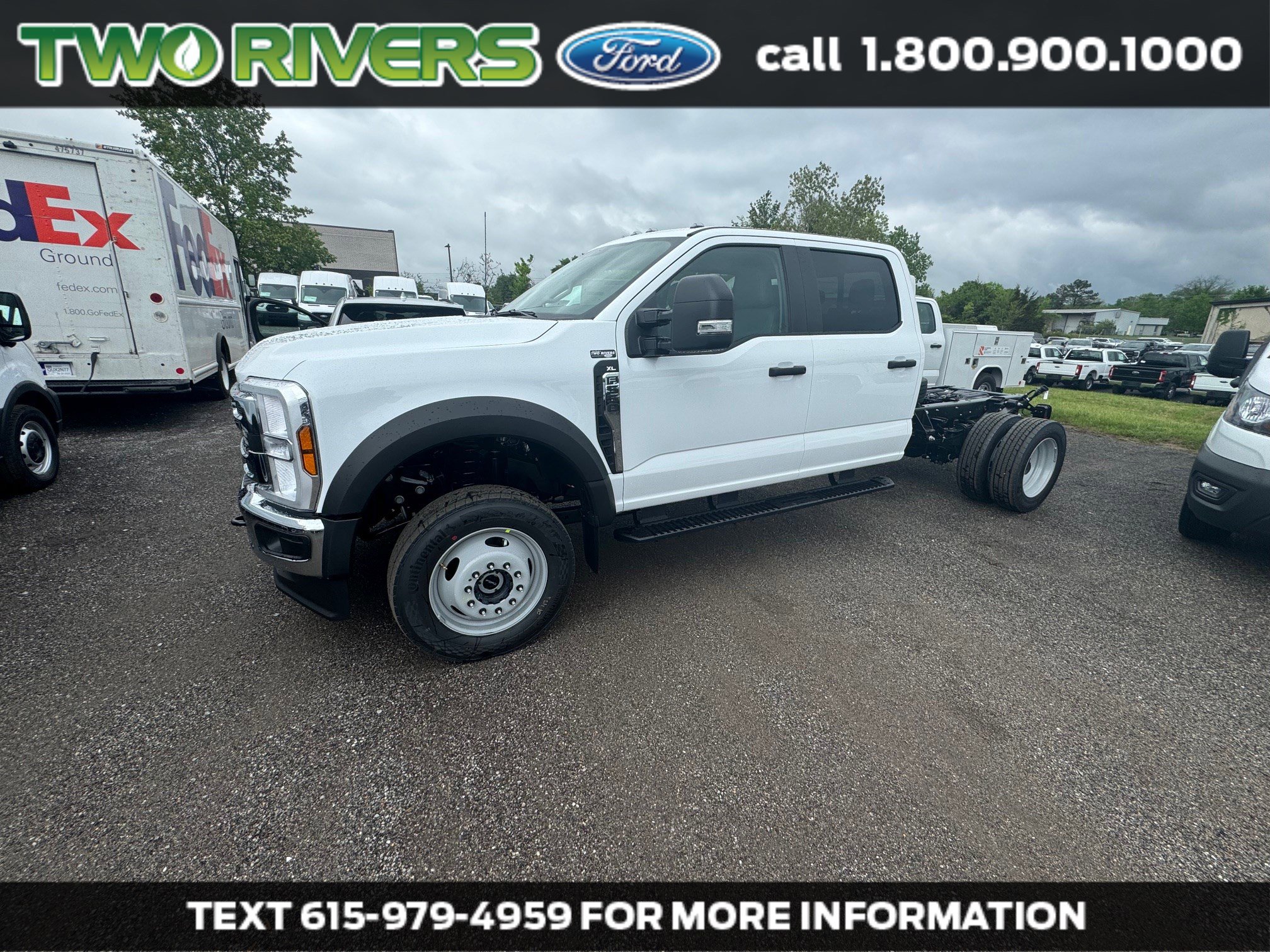 New 2025 Ford F550 4x4 Crew Cab Super Duty w/ XL Chrome Package