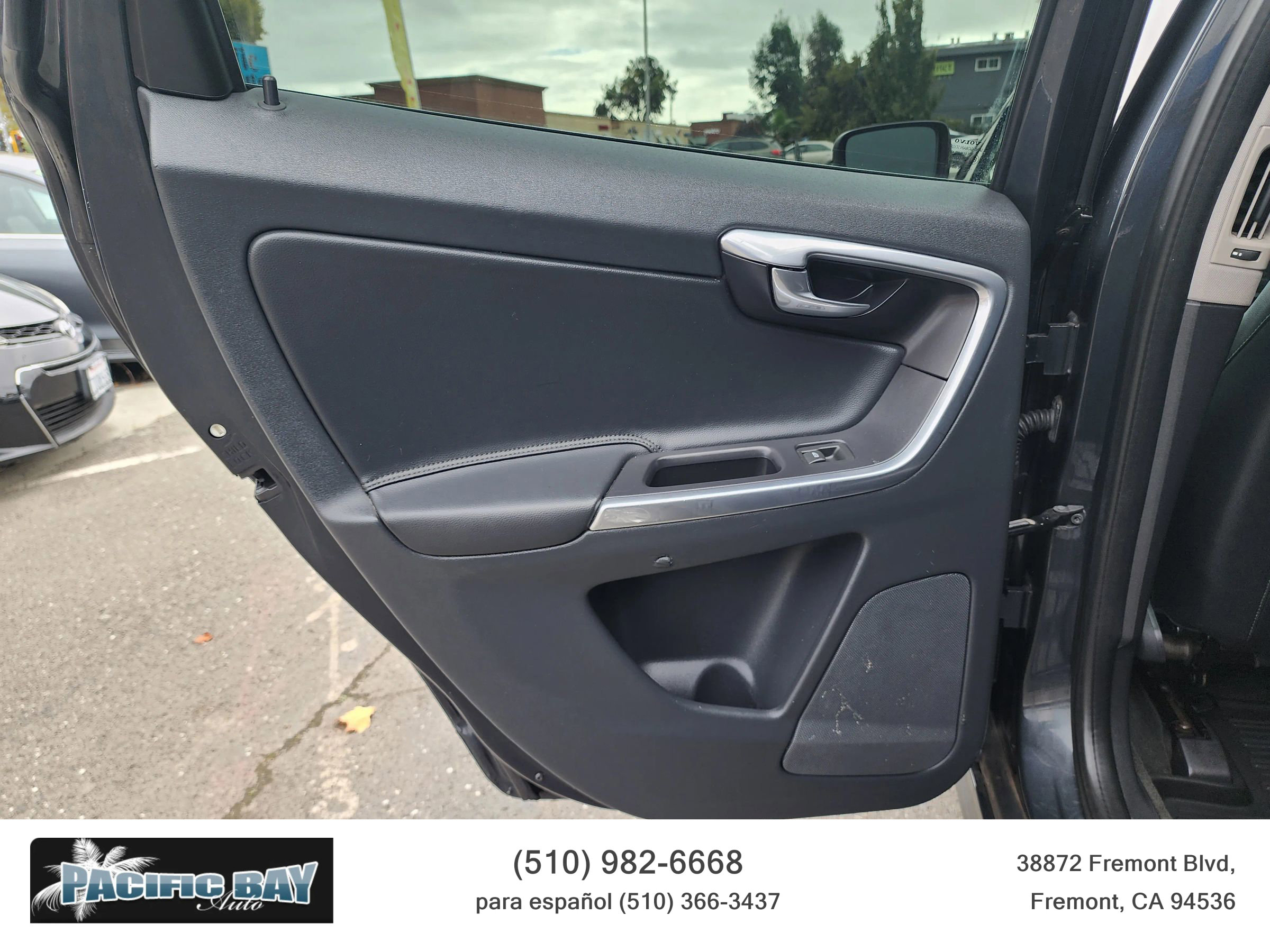 Used 2015 Volvo XC60 T5 Premier image 17