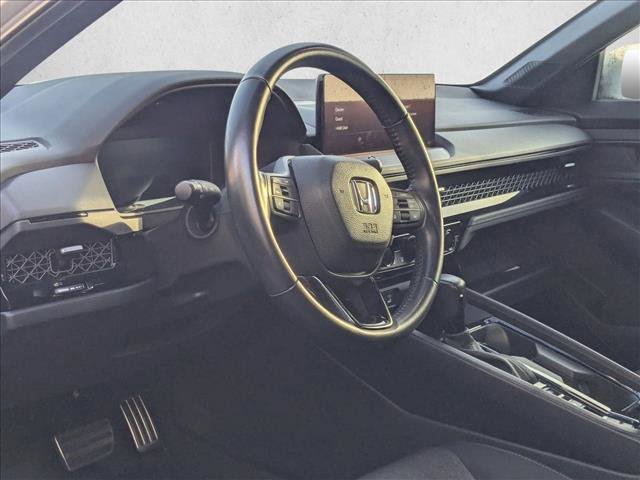 Used 2023 Honda Accord Sport image 2
