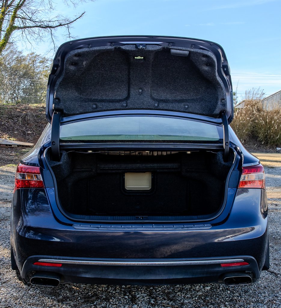 Used 2017 Toyota Avalon Limited FWD image 9