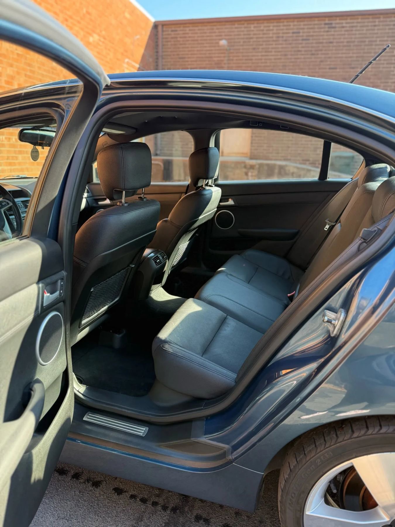 Used 2009 Pontiac G8 GT w/ Premium Package image 11