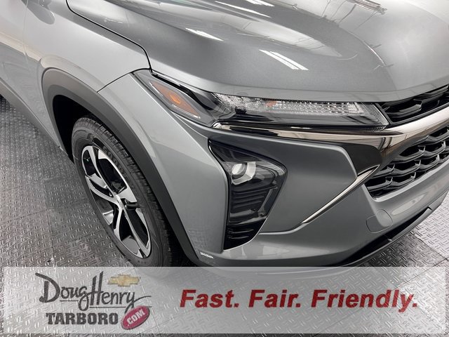 New 2026 Chevrolet Trax RS w/ Sunroof Package image 9