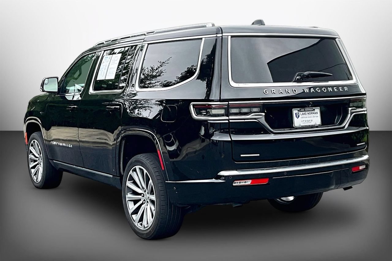 Used 2023 Jeep Grand Wagoneer Series II AWD/4WD image 6