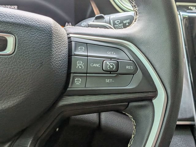 Used 2023 Jeep Grand Cherokee L Laredo AWD/4WD image 30