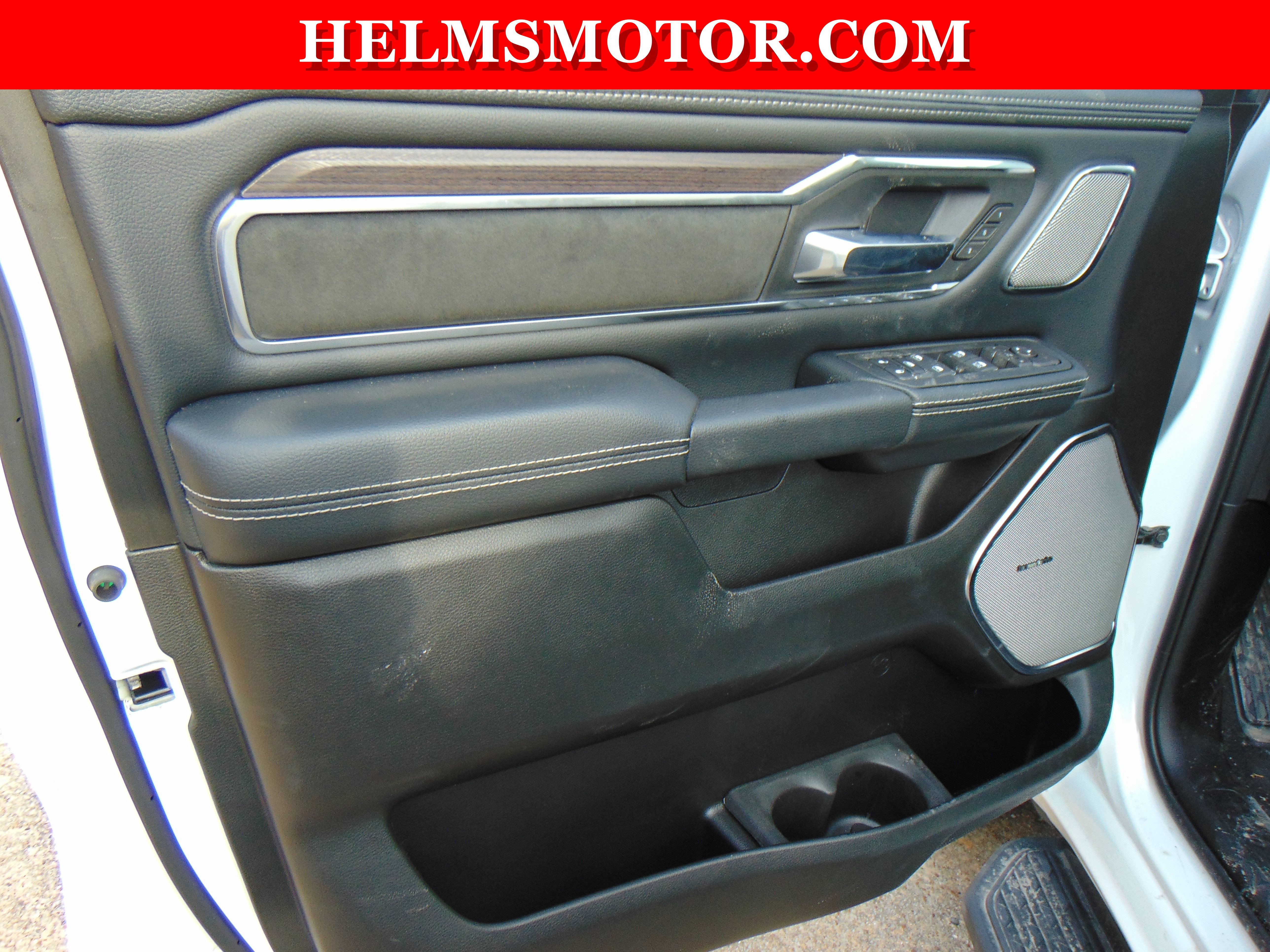 New 2026 RAM 1500 Laramie w/ Night Edition AWD/4WD image 30
